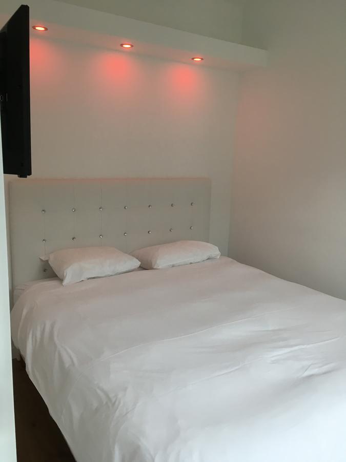 Residence De Luxe Tout Confort Женева Екстериор снимка